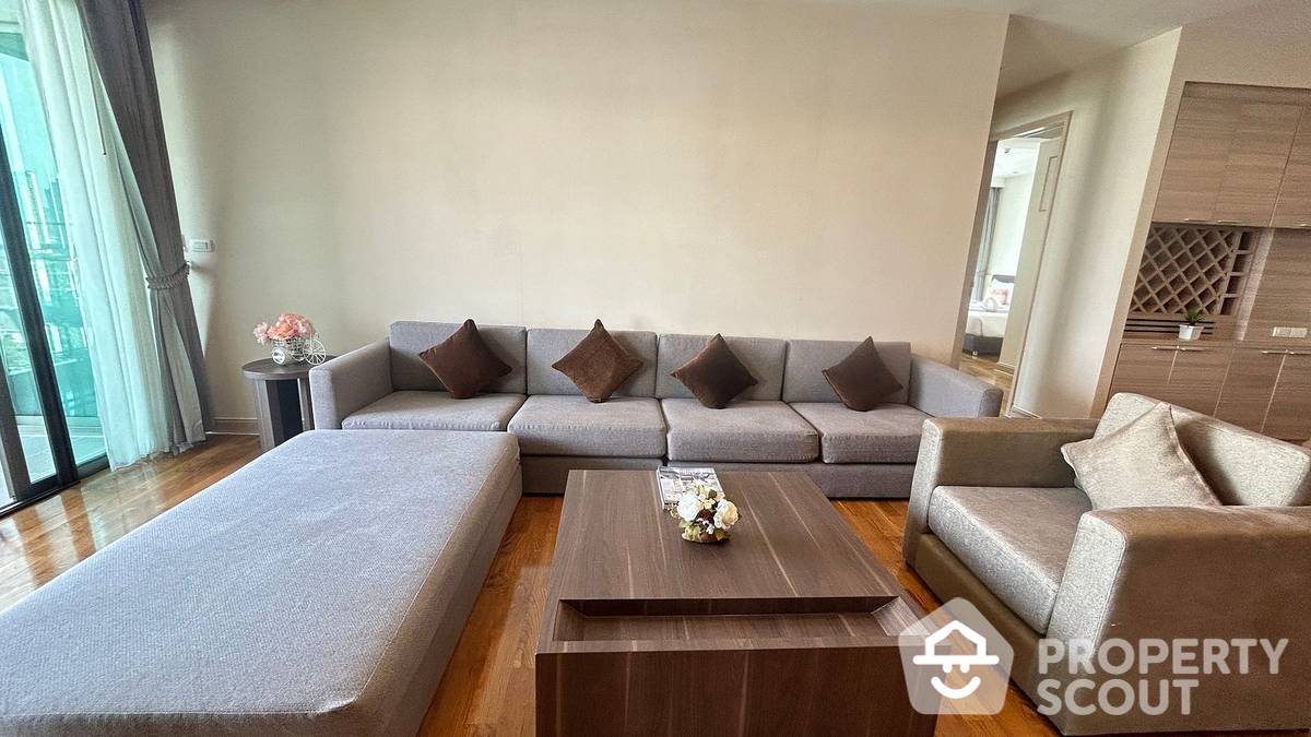 For RentCondoSukhumvit, Asoke, Thonglor : 3-BR Apt. near BTS Phrom Phong