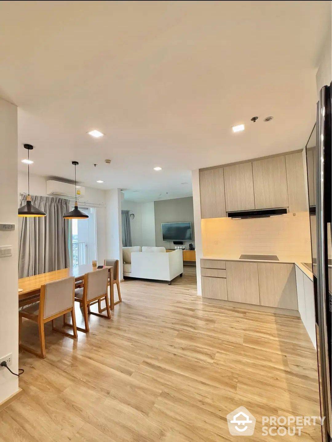 For RentCondoSathorn, Narathiwat : 3-BR Condo at The Key Sathorn - Charoenraj in Bang Khlo
