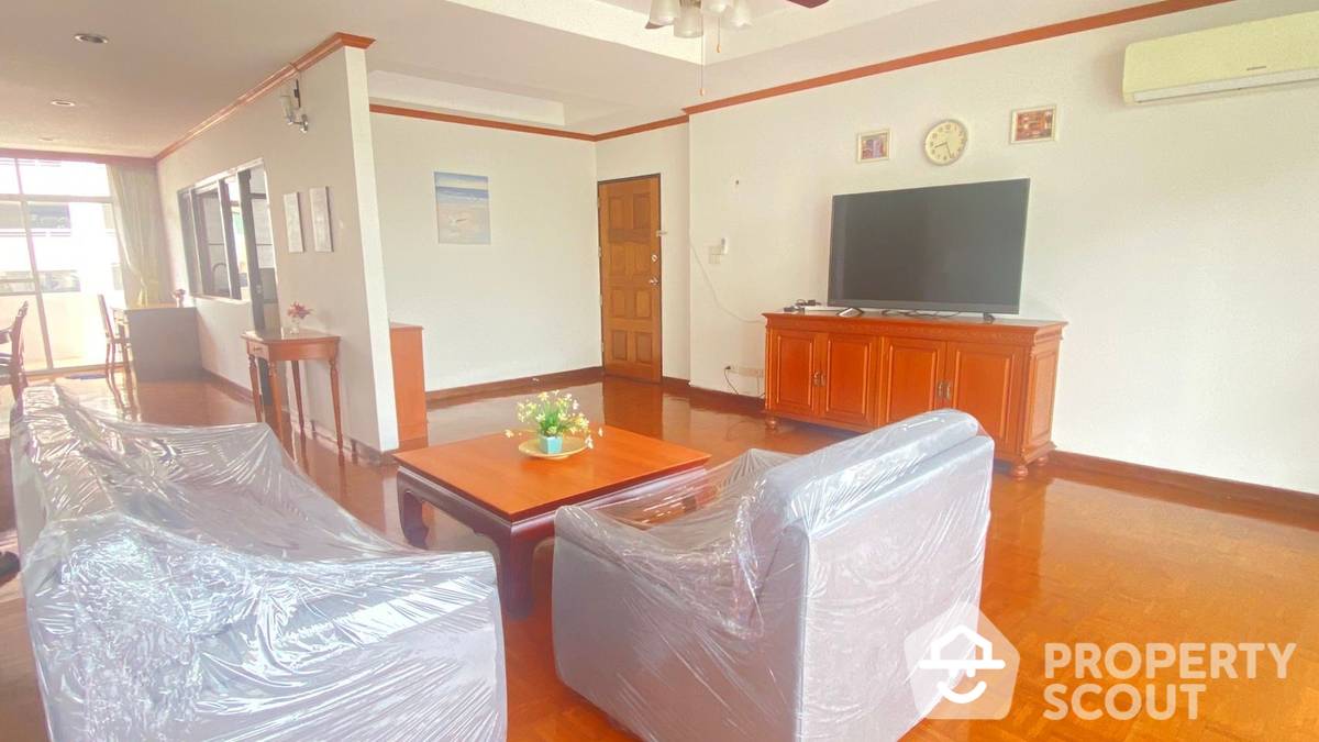 For RentCondoSukhumvit, Asoke, Thonglor : 4-BR Apt. near BTS Phrom Phong