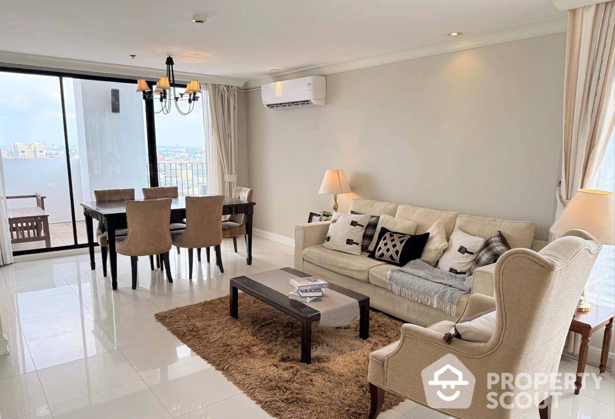 For RentCondoSukhumvit, Asoke, Thonglor : 2-BR Condo at Icon 3 Condominium close to Thong Lo