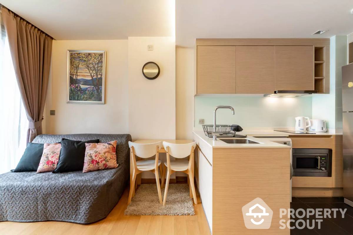 For RentCondoSukhumvit, Asoke, Thonglor : 1-BR Condo at Via Botani near BTS Phrom Phong