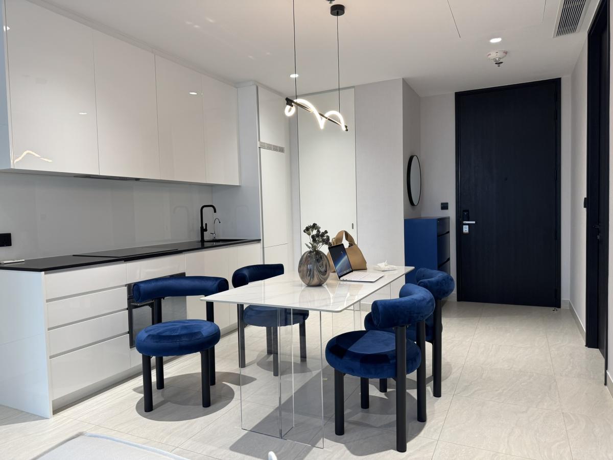 ให้เช่าคอนโดสาทร นราธิวาส : Tait 12, 1 bed, 70000 per month