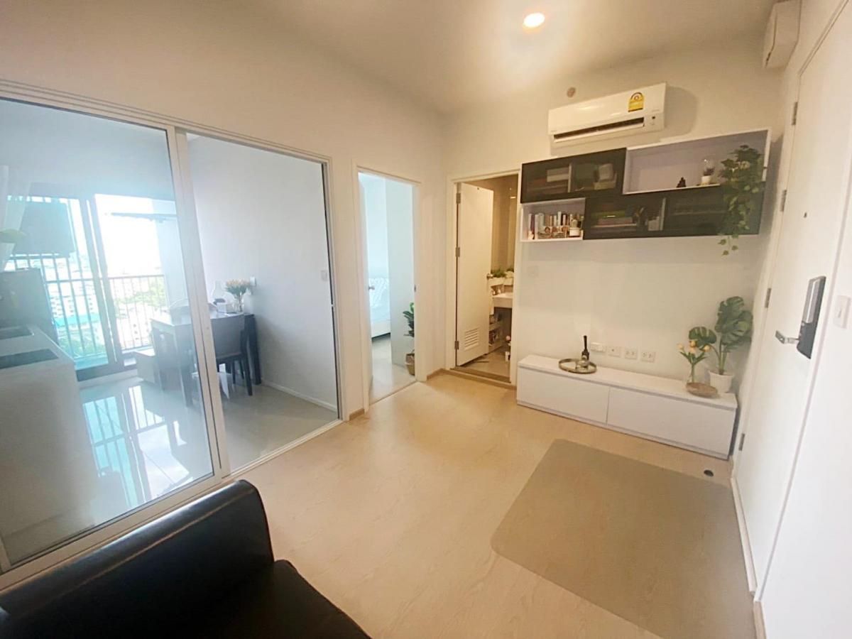For RentCondoRama9, Petchburi, RCA : Condo for rent, The Tree Sukhumvit 71-Ekkamai [The Tree Sukhumvit 71-Ekamai]. Beautiful room, good price, convenient to travel, fully furnished. Ready to move in immediately Can make an appointment to see the room  