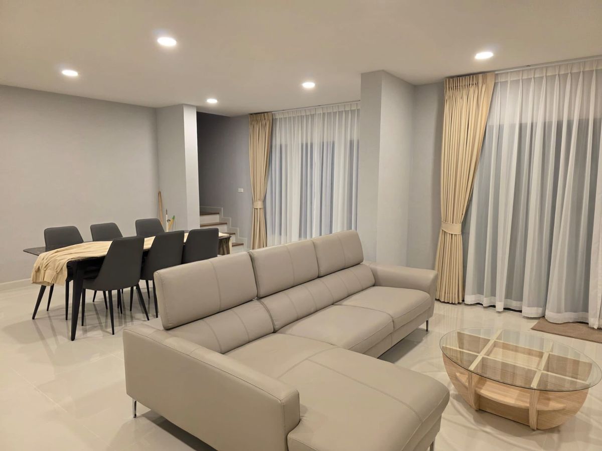 ให้เช่าบ้านบางนา แบริ่ง ลาซาล : 🔥(เช่า) Shock Price! ✨Centro Bangna/ 4 Bedroom (FOR RENT) / 4 ห้องนอน (เช่า) แจ้ง Code M166