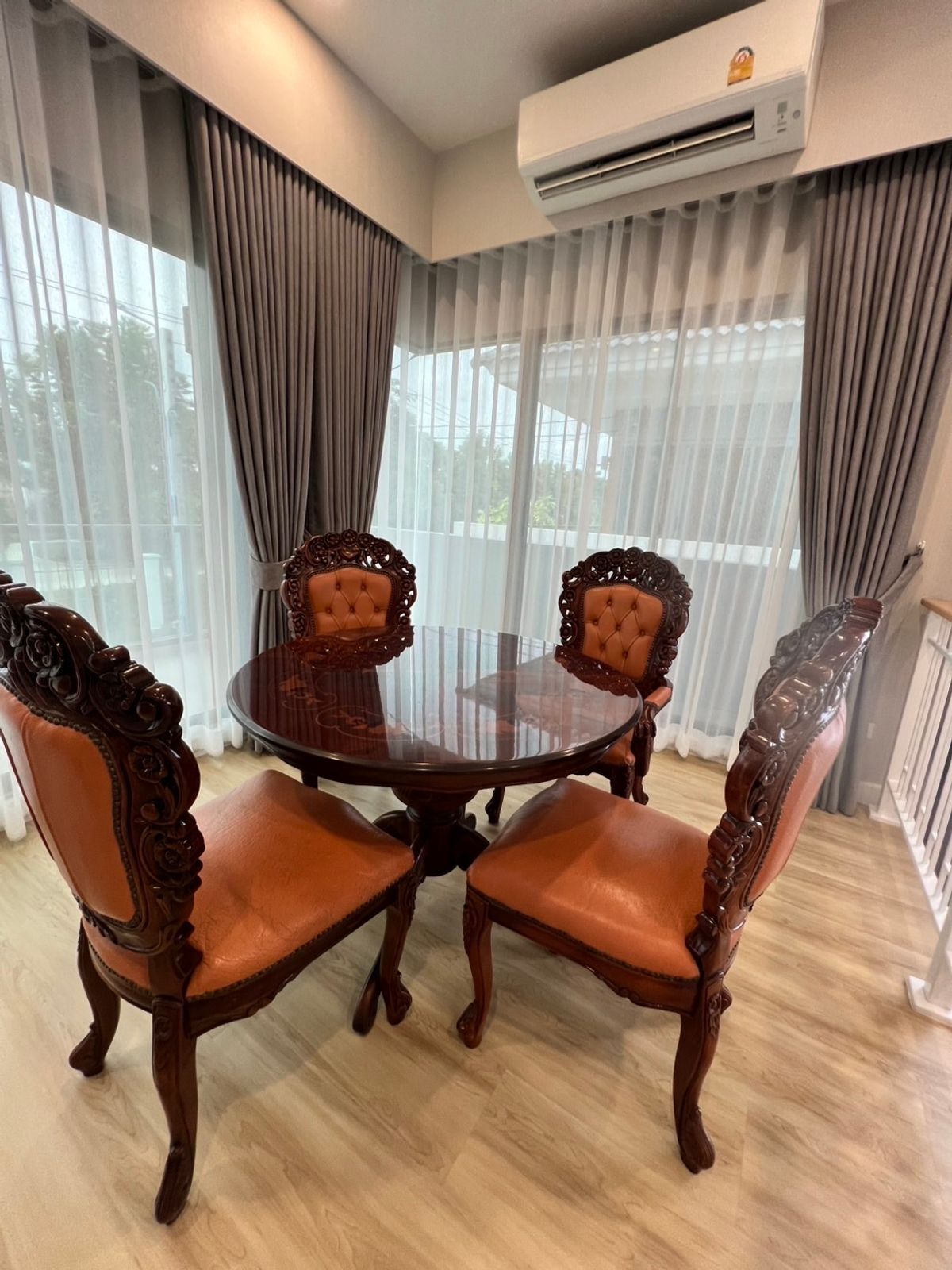 บ้านแจ้งวัฒนะ เมืองทอง : 📢👇ขายพร้อมผู้เช่า 30/5/2569
บ้านเดี่ยวทำเลเยี่ยม ใกล้โรงเรียนนานาชาติและห้างสรรพสินค้าชั้นนำของกรุงเทพฯ เดินทางสะดวก เชื่อมต่อได้หลายเส้นทาง ทั้งแจ้งวัฒนะ ราชพฤกษ์ และถนนสายหลักอื่นๆ