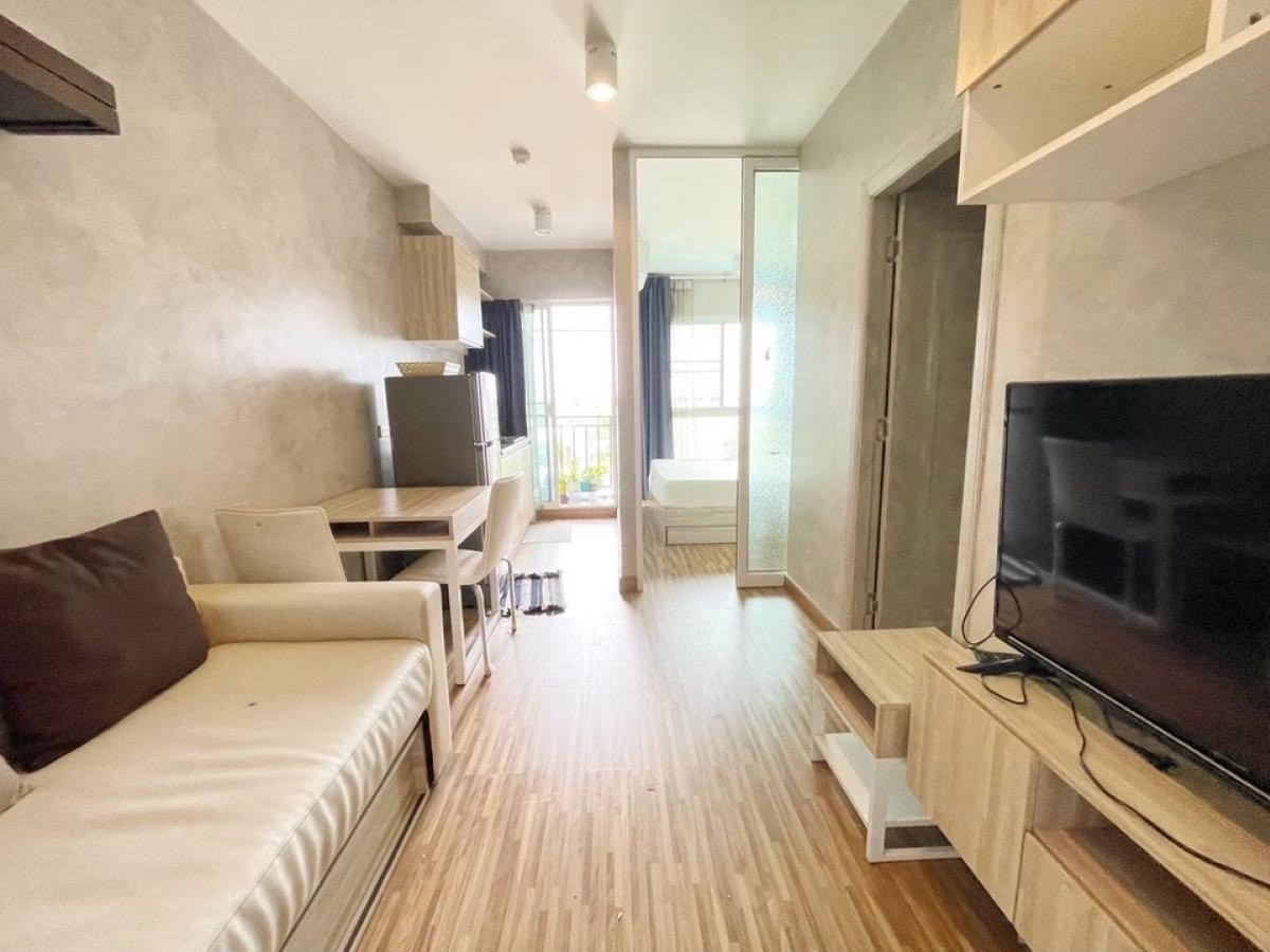 For RentCondoNonthaburi, Bang Yai, Bangbuathong : [💥Urgent for rent] The Iris Westgate 𝗧𝗵𝗲 𝗜𝗿𝗶𝘀 𝘄𝗲𝘀𝘁𝗴𝗮𝘁𝗲✨ Beautiful condo with furniture. Good location near the BTS. Ready to move in Welcome to reserve. 💞