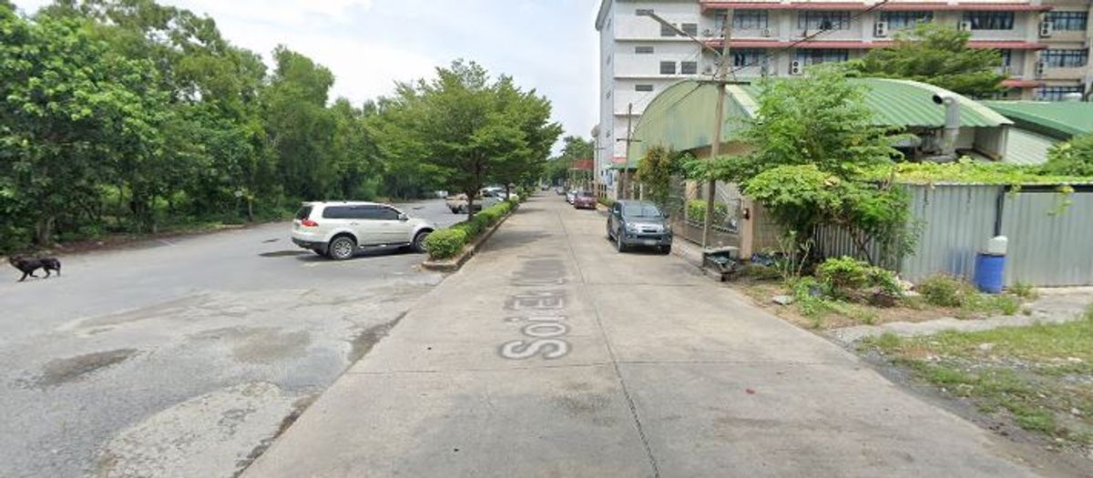 ขายที่ดินปทุมธานี รังสิต ธรรมศาสตร์ : ขายที่ดินพร้อมบ้าน วิวสนามกอล์ฟ ใจกลางเมืองเอก ใกล้รถไฟฟ้าสายสีแดง