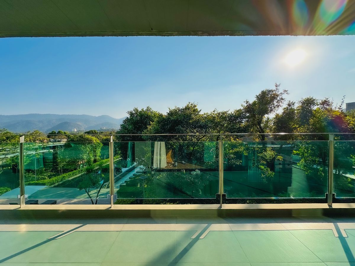 For SaleCondoPak Chong KhaoYai : Luxurious condo for sale in Khao Yai | corner room 84 sq.m. next to the pool | Khao Yai, full -sized corner room, close to the swimming pool, complete with a restaurant, cafes and tourist attractions.