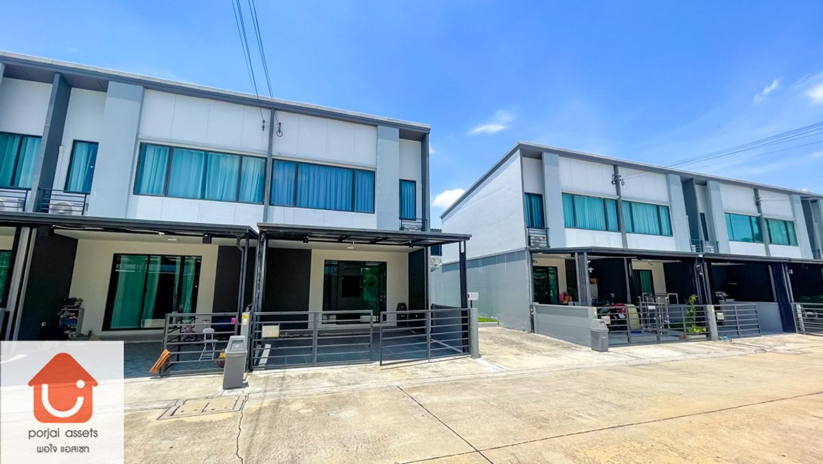 ขายทาวน์โฮมบางนา แบริ่ง ลาซาล : ขายทาวน์โฮม 2 ชั้น หลังริม Pleno บางนา-วงแหวน ทาวน์โฮม 3 ห้องนอน ตกแต่งแล้ว พร้อมอยู่ ใกล้เมกา บางนา ราคาต่อรองได้!