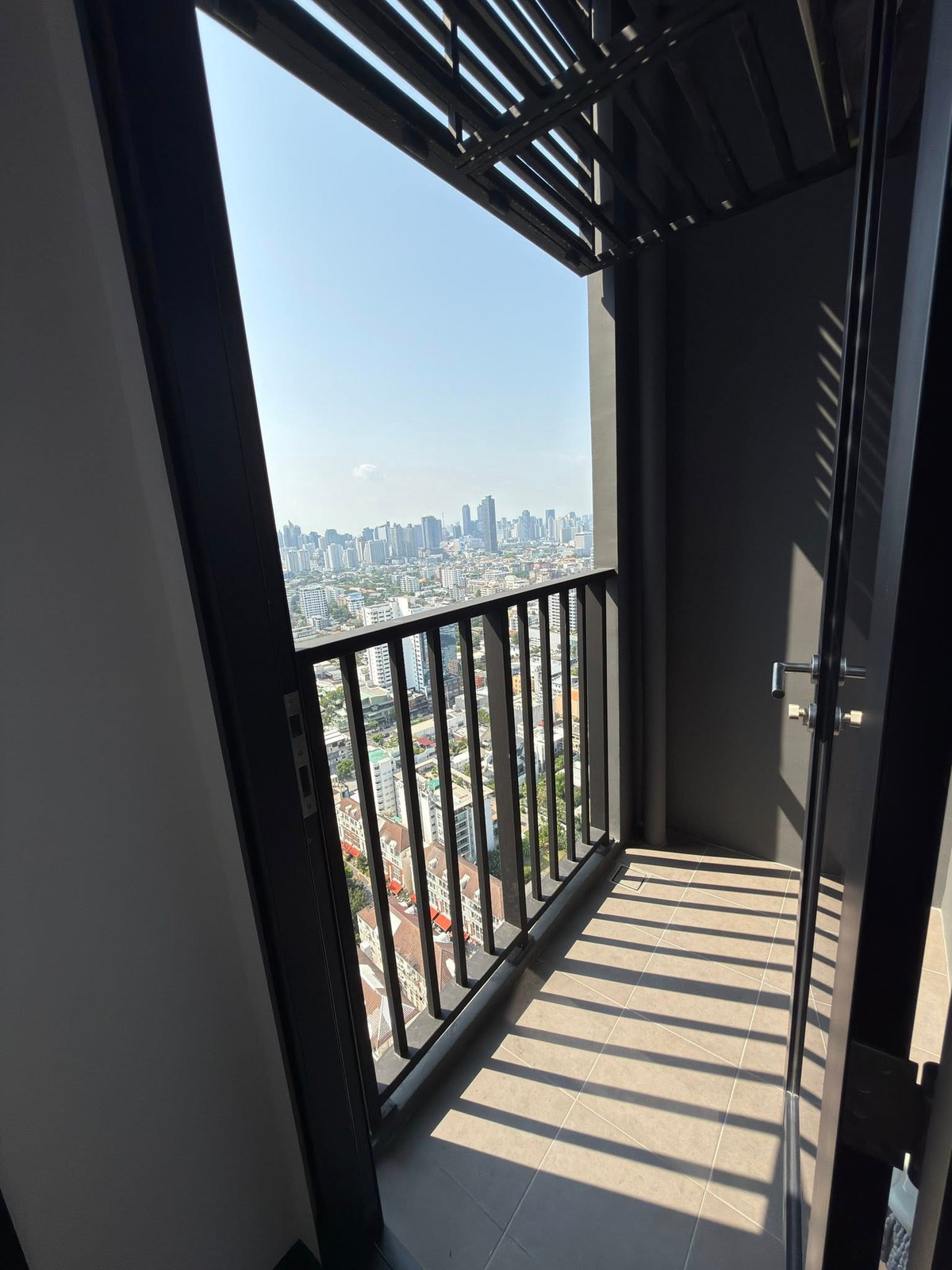 For RentCondoSukhumvit, Asoke, Thonglor : 💎 GT16226 | Condo Park Origin Thonglor, convenient travel, near BTS, has shuttle, fully furnished. Ready to move in immediately