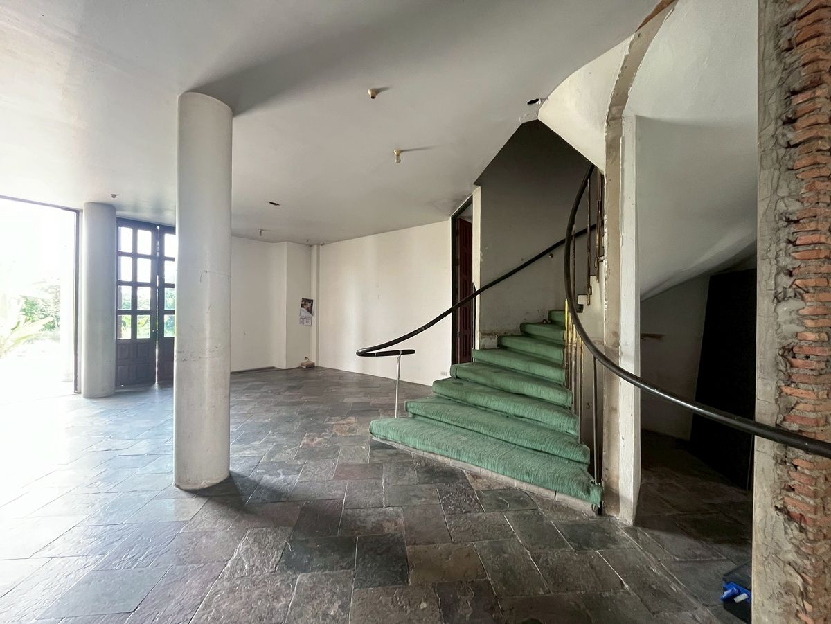 ขายที่ดินปทุมธานี รังสิต ธรรมศาสตร์ : ขายที่ดินพร้อมบ้าน วิวสนามกอล์ฟ ใจกลางเมืองเอก ใกล้รถไฟฟ้าสายสีแดง