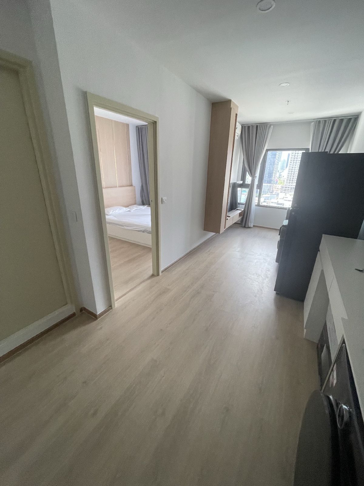 ให้เช่าคอนโดคลองเตย กล้วยน้ำไท : ให้เช่า 📍 Life Rama 4 - Asoke 📍 ใกล้ MRT ศูนย์สิริกิติ์ เฟอร์นิเจอร์ และ เครื่องใช้ไฟฟ้าครบ 