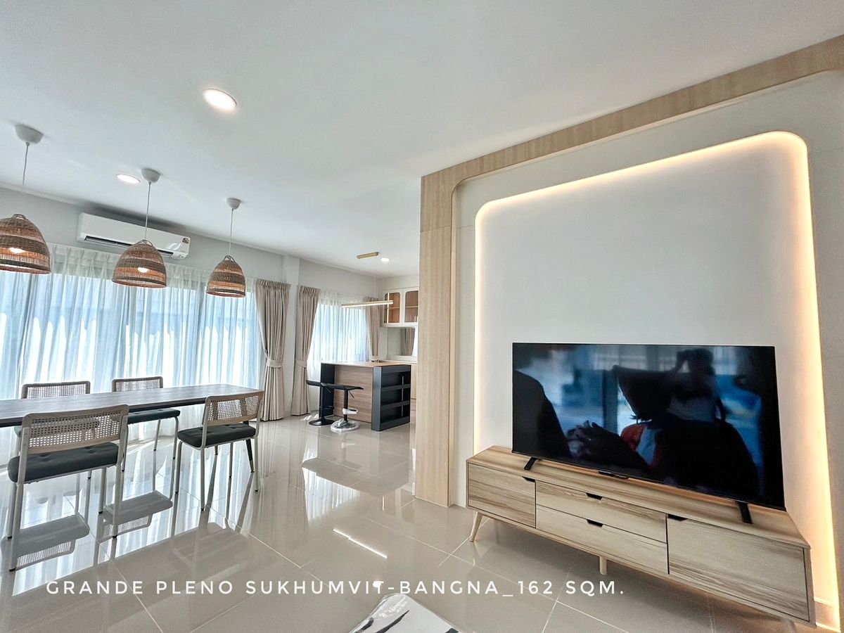 ให้เช่าบ้านสมุทรปราการ สำโรง : ให้เช่าบ้านใหม่สวย style modern classic  โครงการ Grande Pleno สุขุมวิท-บางนา ข้างเมกาบางนา และทางด่วน