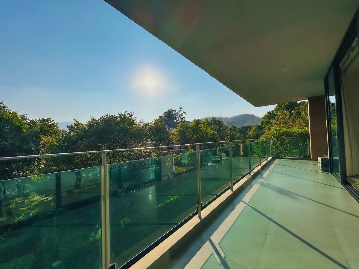 For SaleCondoPak Chong KhaoYai : Luxurious condo for sale in Khao Yai | corner room 84 sq.m. next to the pool | Khao Yai, full -sized corner room, close to the swimming pool, complete with a restaurant, cafes and tourist attractions.