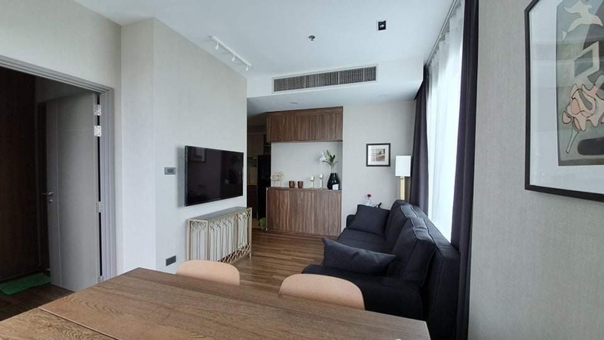 For RentCondoSukhumvit, Asoke, Thonglor : CEIL BY SANSIRI condo, convenient to travel near Fah BTS, has a full furniture shuttle. Ready to stay immediately  