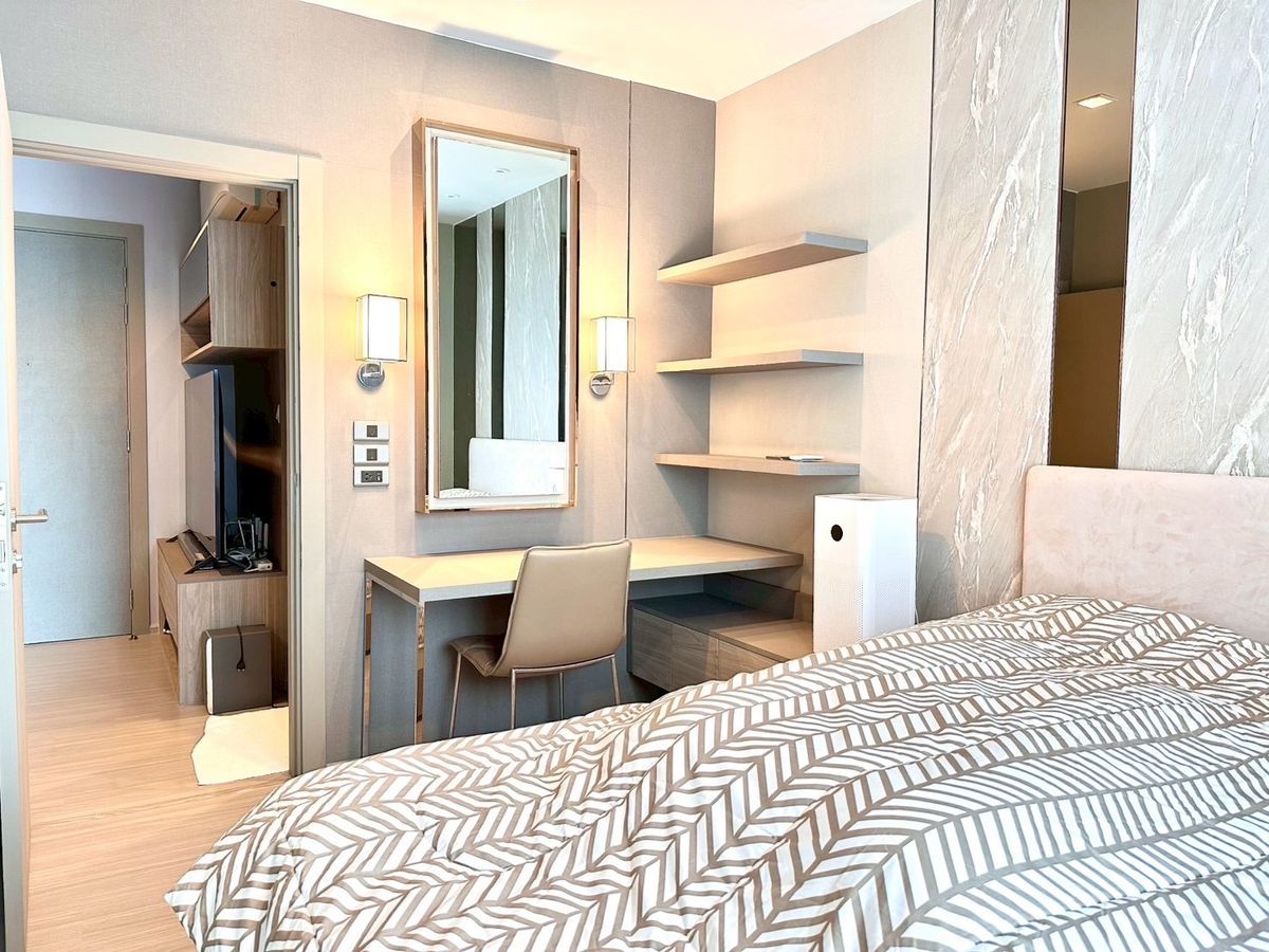 For RentCondoRama9, Petchburi, RCA : Life Asoke Rama 9 condo for rent
