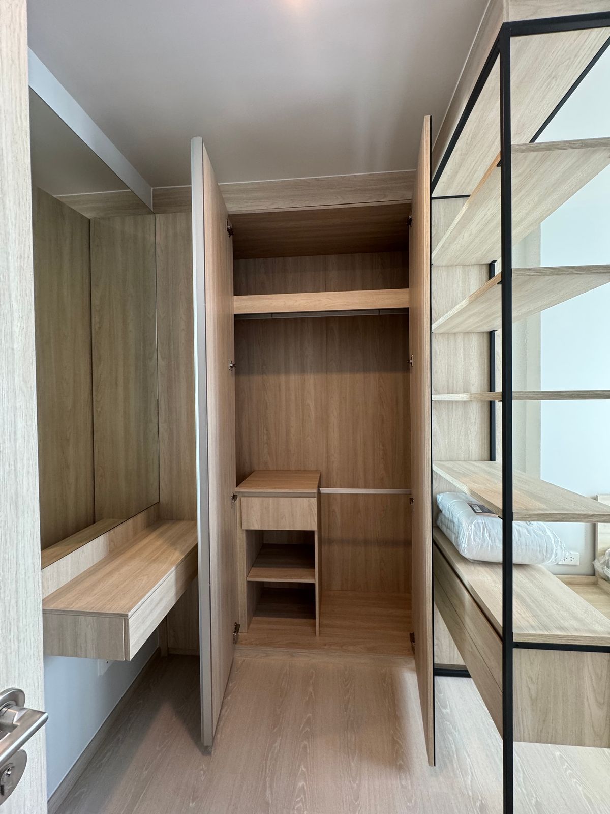 ให้เช่าคอนโดบางนา แบริ่ง ลาซาล : ให้เช่า 📍 Nue Mega Plus Bangna 📍 2 ห้องนอน เฟอร์นิเจอร์ และ เครื่องใช้ไฟฟ้าครบ 