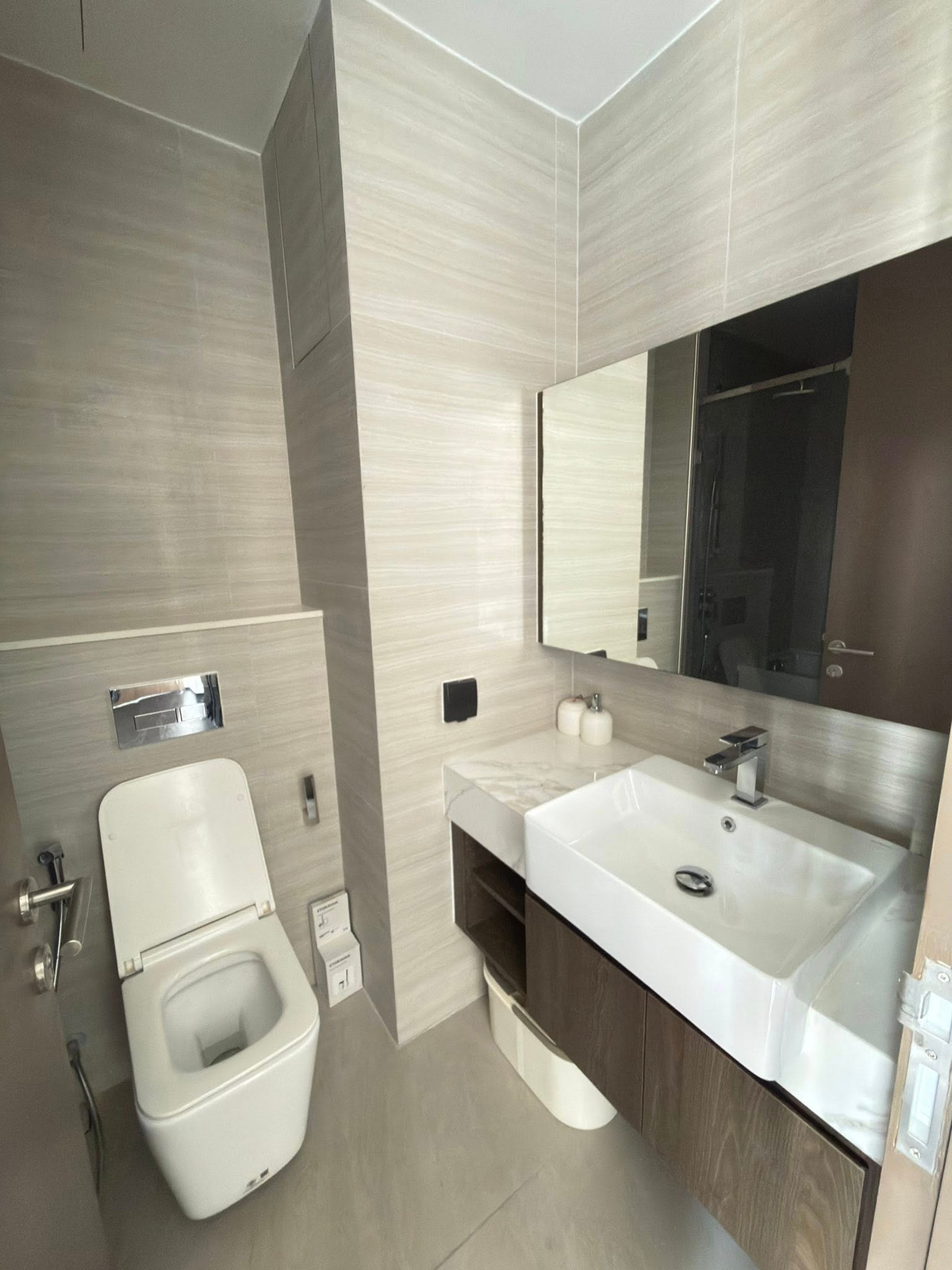 For RentCondoSukhumvit, Asoke, Thonglor : 💎 GT16226 | Condo Park Origin Thonglor, convenient travel, near BTS, has shuttle, fully furnished. Ready to move in immediately