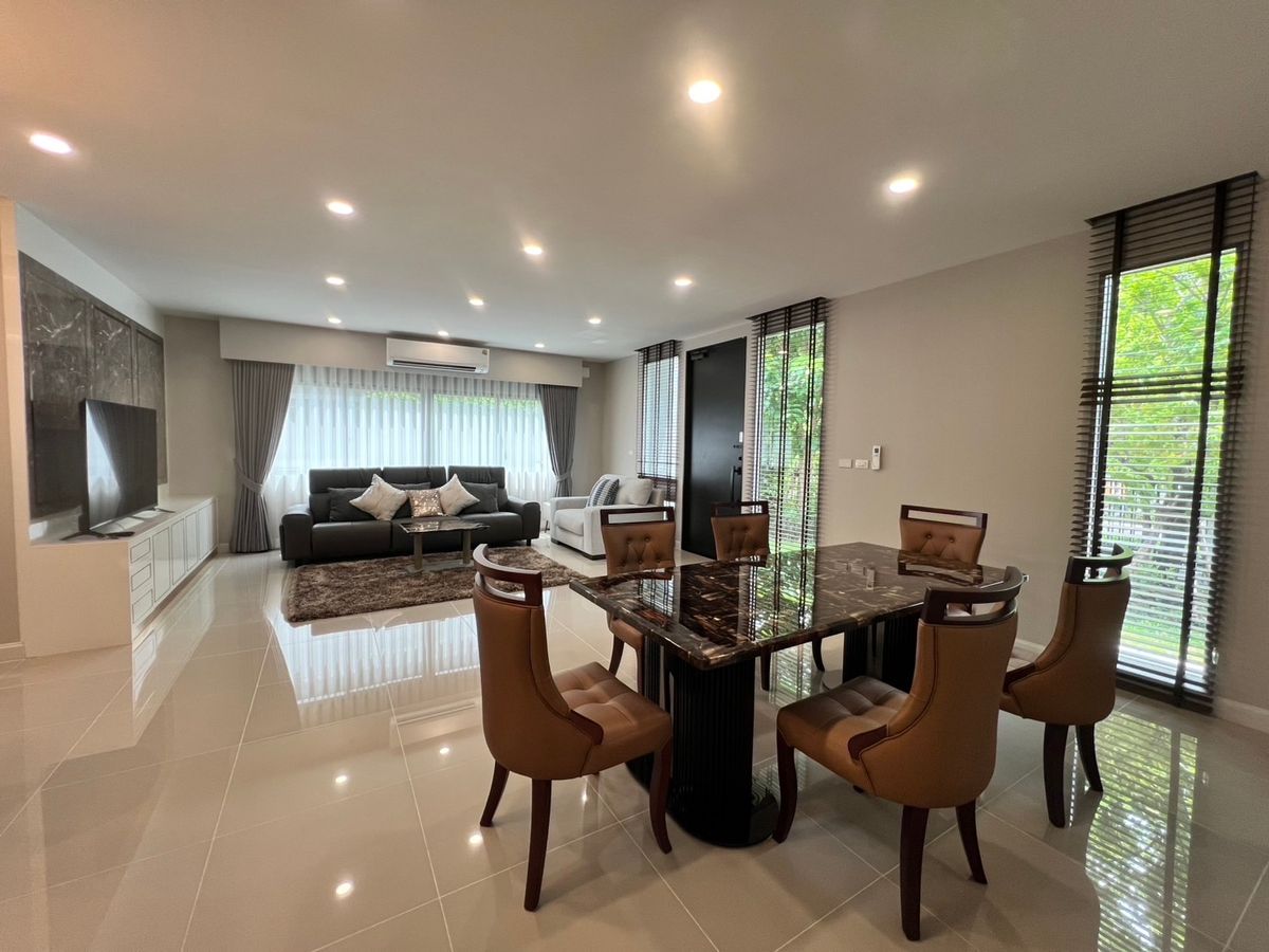 บ้านแจ้งวัฒนะ เมืองทอง : 📢👇ขายพร้อมผู้เช่า 30/5/2569
บ้านเดี่ยวทำเลเยี่ยม ใกล้โรงเรียนนานาชาติและห้างสรรพสินค้าชั้นนำของกรุงเทพฯ เดินทางสะดวก เชื่อมต่อได้หลายเส้นทาง ทั้งแจ้งวัฒนะ ราชพฤกษ์ และถนนสายหลักอื่นๆ