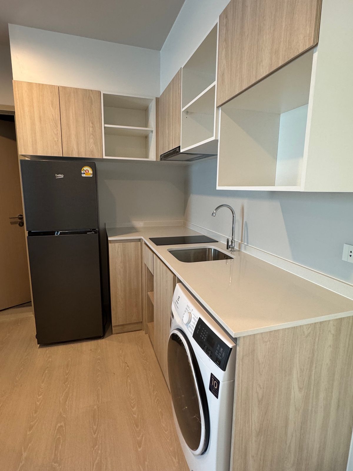 ให้เช่าคอนโดบางนา แบริ่ง ลาซาล : ให้เช่า 📍 Nue Mega Plus Bangna 📍 2 ห้องนอน เฟอร์นิเจอร์ และ เครื่องใช้ไฟฟ้าครบ 