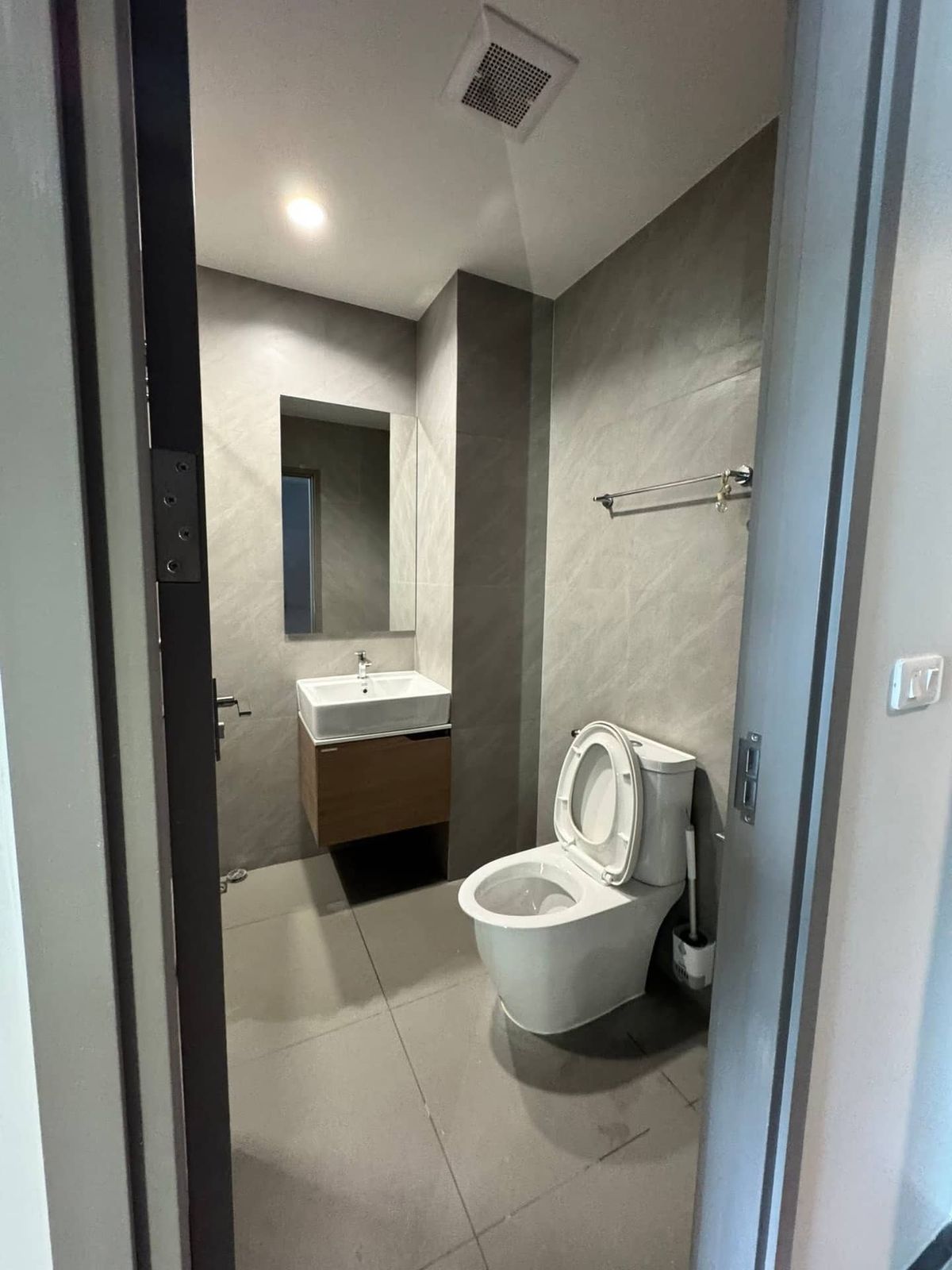 ให้เช่าคอนโดคลองเตย กล้วยน้ำไท : ให้เช่า 📍 IDEO Sukhumvit - Rama 4 📍 เฟอร์นิเจอร์ และ เครื่องใช้ไฟฟ้าครบ ใกล้ BTS พระโขนง