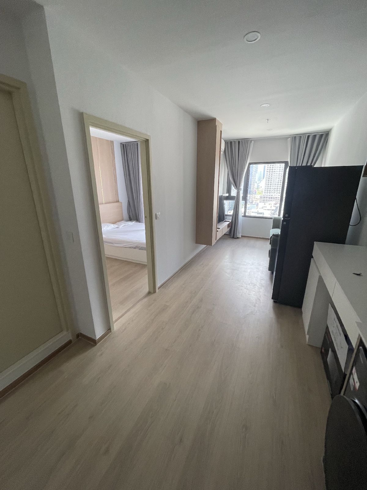 ให้เช่าคอนโดคลองเตย กล้วยน้ำไท : ให้เช่า 📍 Life Rama 4 - Asoke 📍 ใกล้ MRT ศูนย์สิริกิติ์ เฟอร์นิเจอร์ และ เครื่องใช้ไฟฟ้าครบ 