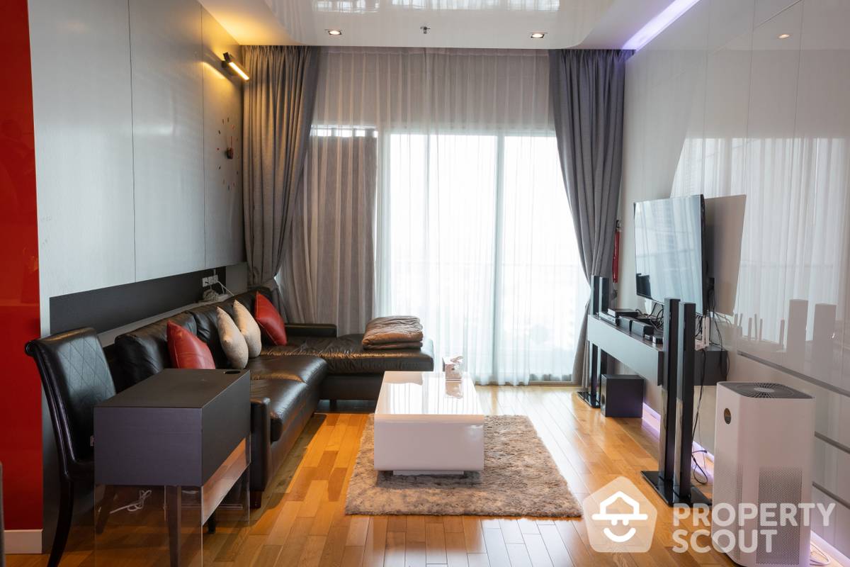 For SaleCondoSukhumvit, Asoke, Thonglor : 3-BR Condo at Millennium Residence @ Sukhumvit Condominium near BTS Phrom Phong