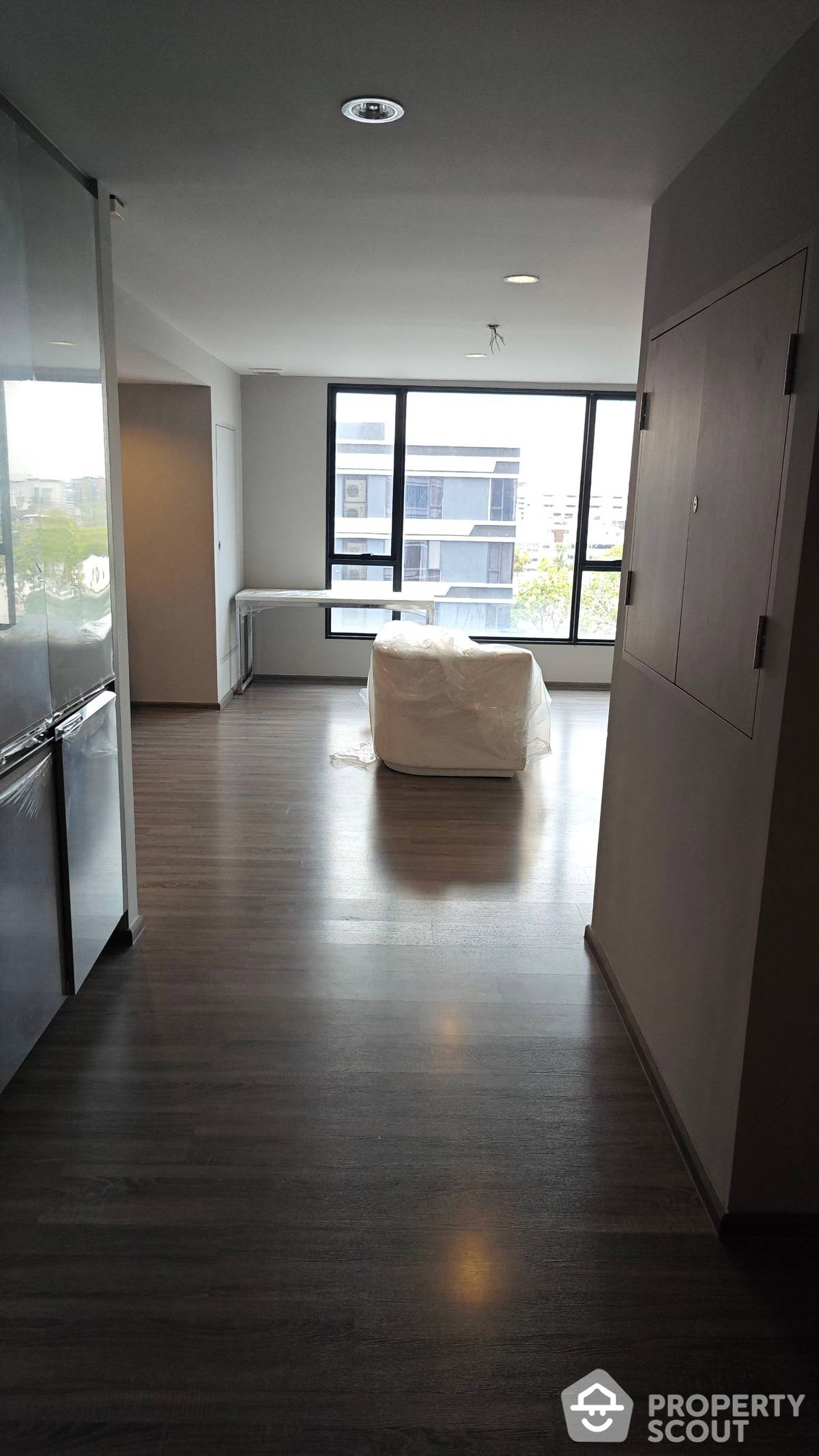 For SaleCondoSukhumvit, Asoke, Thonglor : 3-BR Condo at Ideo Mobi Sukhumvit 40 near BTS Ekkamai