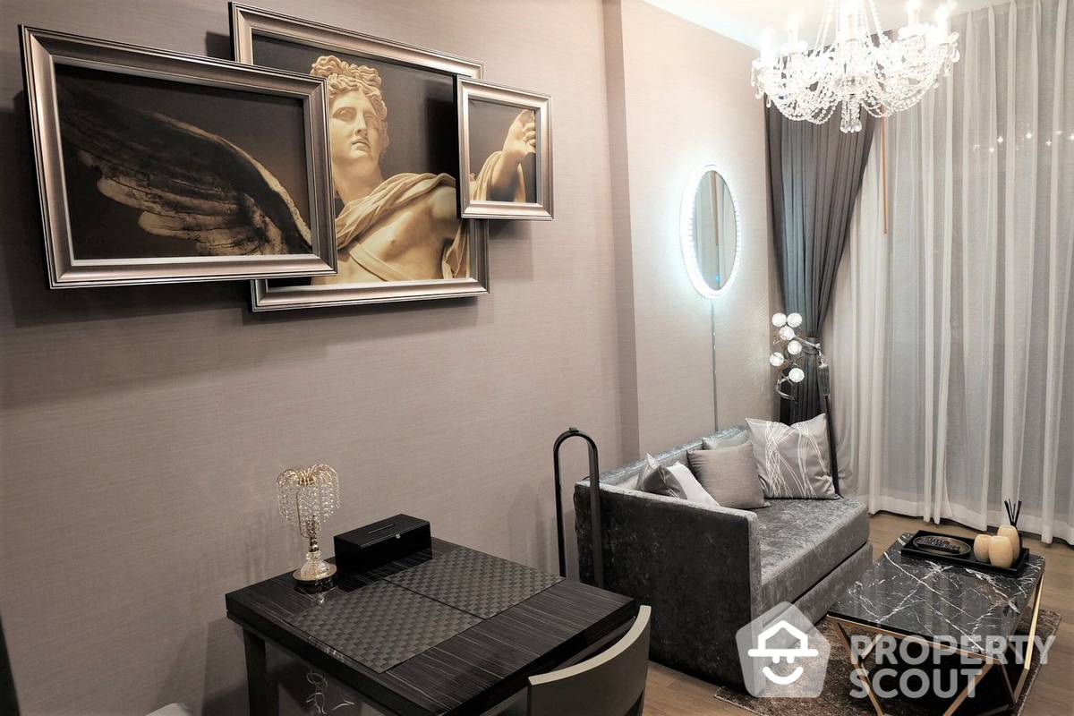For SaleCondoSathorn, Narathiwat : 1-BR Condo at The Diplomat Sathorn near BTS Surasak