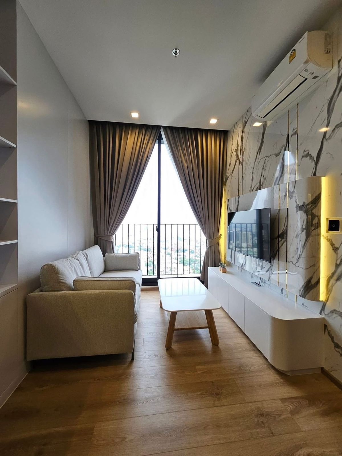 ให้เช่าคอนโดอารีย์ อนุสาวรีย์ : ✨ FOR RENT  :  ​Noble Around Ari  Condo