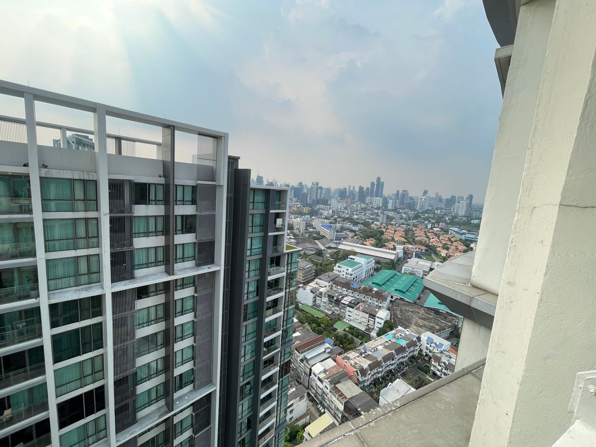 CondoOnnut, Udomsuk : Sell ​​and rent Le Lux Condo, just 1 minute from BTS 150 meters away from BTS.