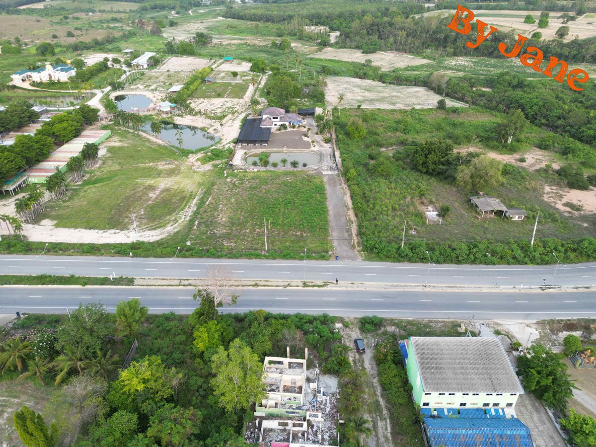 ขายที่ดินระยอง : ขายที่ดินราคาดีที่สุดในย่านนี้ เขต EEC นิคมพัฒนา มะขามคู่ พนานิคม ราคาดีที่สุดในย่านนี้ 18.1 ไร่ ไร่ละ 1.65 ล้านบาท หรือ 29.9 ล้านบาท เท่านั้น ติดถนนหลัก ลาดยาง 4 เล