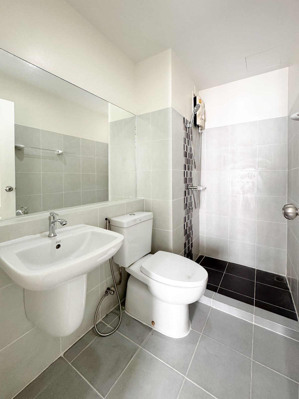 ขายคอนโดเสรีไทย-นิด้า : ขายคอนโด 624 Condolette ลาดพร้าว ห้องสวย พร้อมเฟอร์นิเจอร์ใหม่หมด