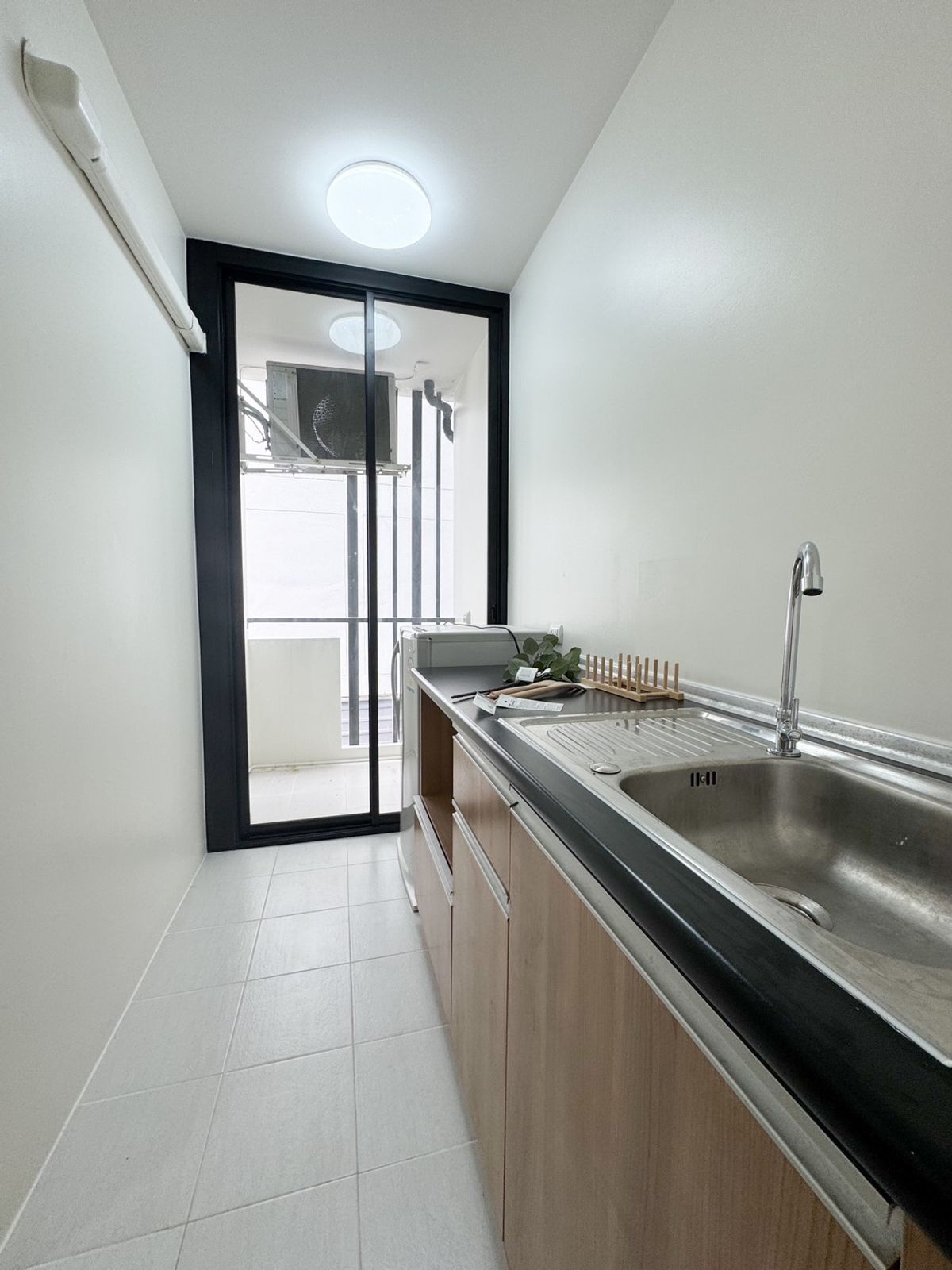 ขายคอนโดเสรีไทย-นิด้า : ขายคอนโด 624 Condolette ลาดพร้าว ห้องสวย พร้อมเฟอร์นิเจอร์ใหม่หมด