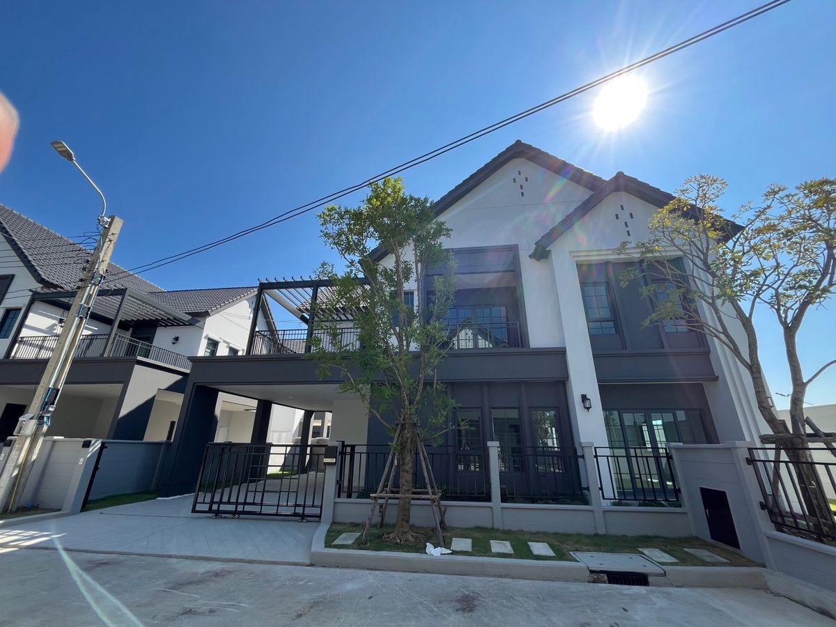 บ้านบางนา แบริ่ง ลาซาล : ♦ Brand new house ♦ บ้านเดี่ยว 2 ชั้น 78.90 ตร.ว., 303.00 ตร.ม. | 4 ห้องนอน 5 ห้องน้ำ | ใกล้ เมกะ บางนา 5 นาที, โรงพยาบาลพริ้นซ์ สุวรรณภูมิ 14 นาที