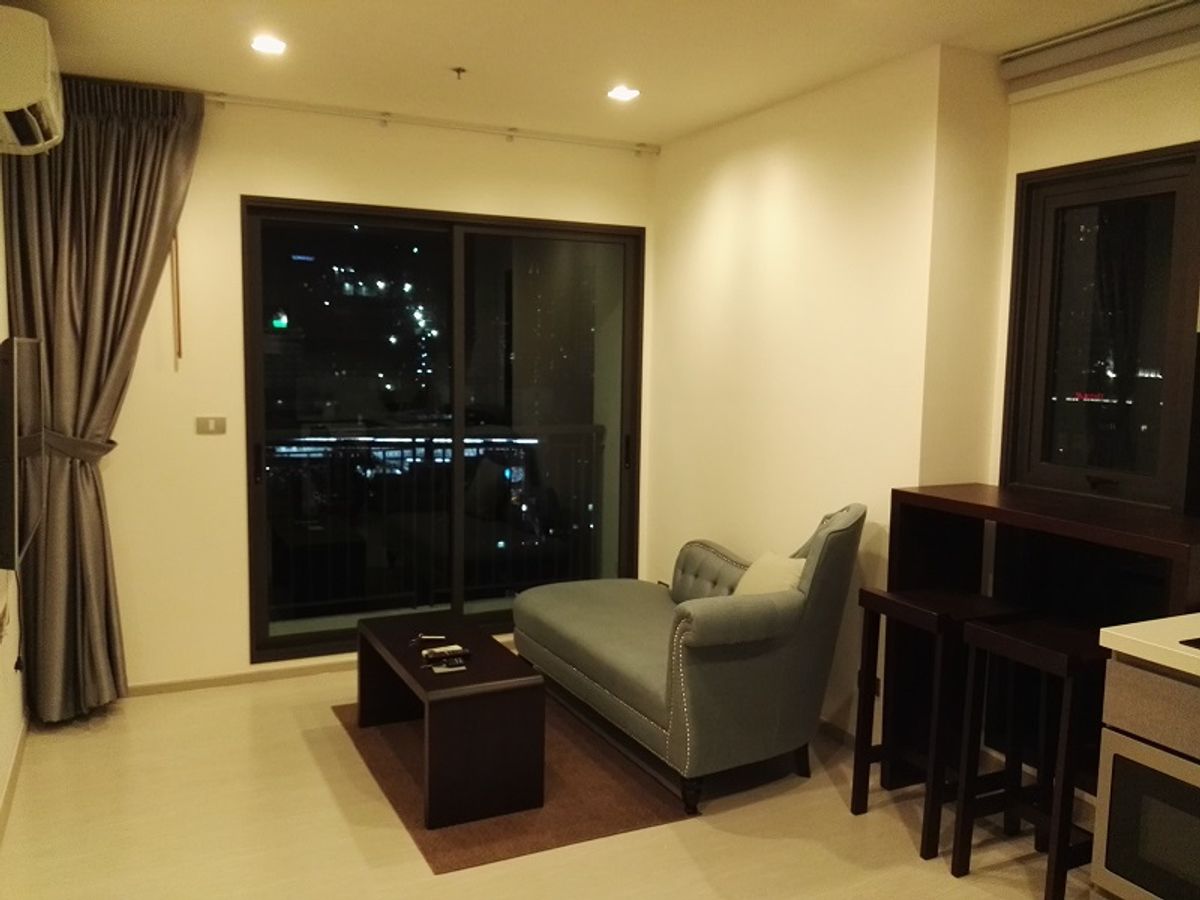ให้เช่าคอนโดสุขุมวิท อโศก ทองหล่อ : ให้เช่า คอนโด  RHYTHM Sukhumvit 36-38 ใกล้ BTS ทองหล่อ 