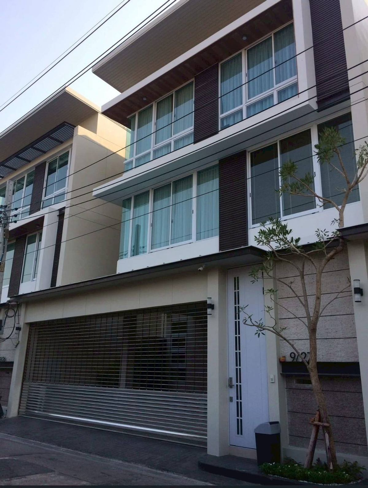 ขายบ้านสะพานควาย จตุจักร : ขายหรือให้เช่า บ้านเดี่ยว 3 ชั้น โครงการบ้านไอนาย i-nine พหลโยธิน เขตลาดพร้าว จังหวัดกรุงเทพมหานคร 