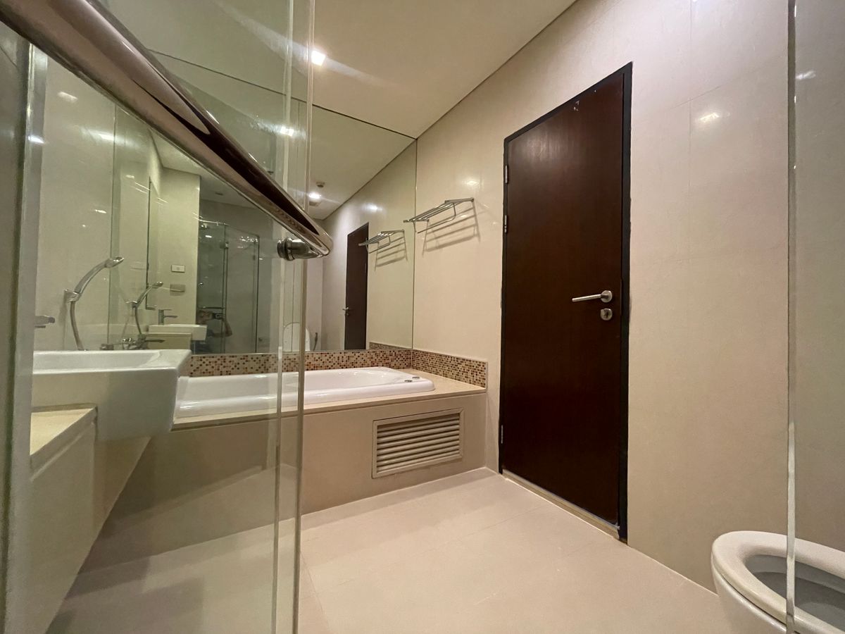 CondoOnnut, Udomsuk : Sell ​​and rent Le Lux Condo, just 1 minute from BTS 150 meters away from BTS.