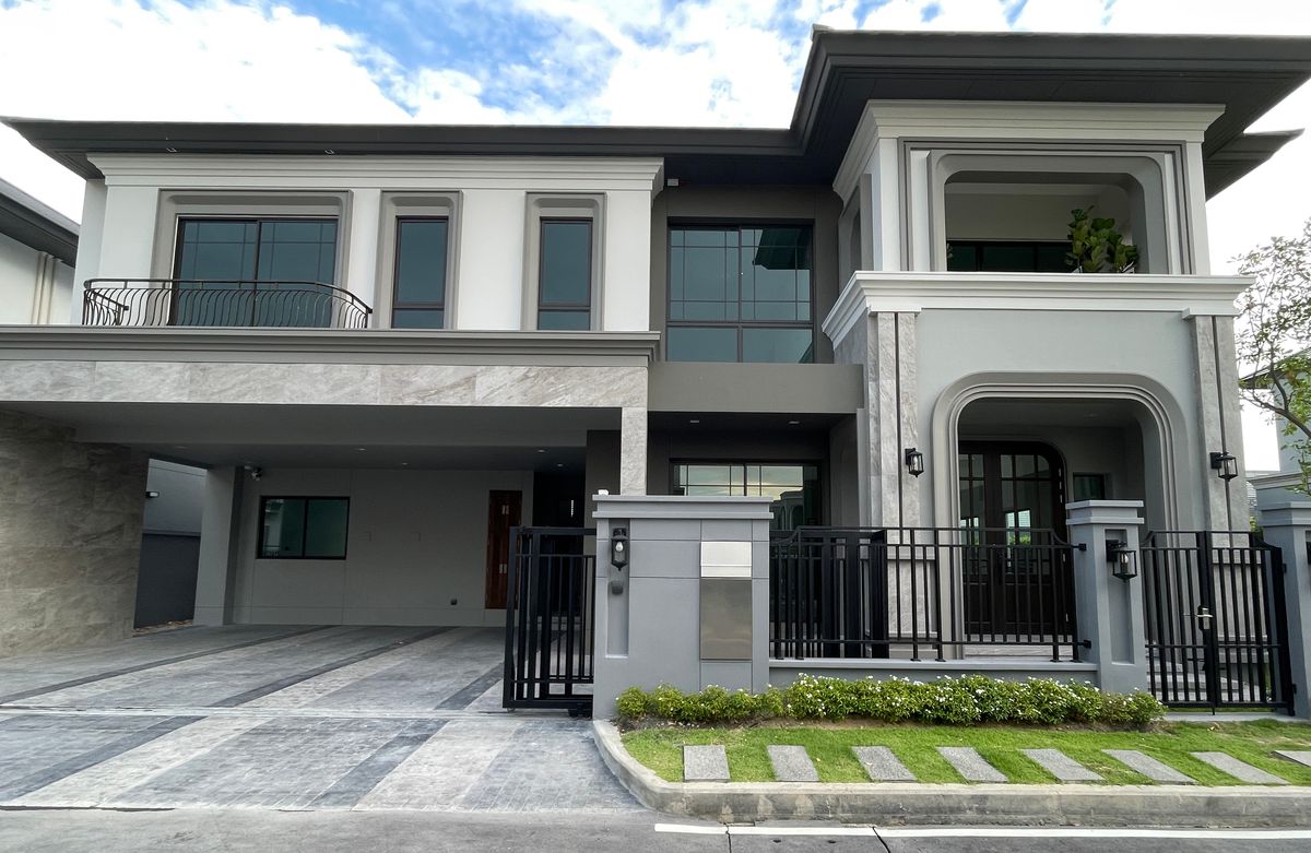 ขายบ้านนวมินทร์ รามอินทรา : ขายบ้านเดี่ยวหรูระดับ SUPER LUXURY แกรนด์ บางกอก บูเลอวาร์ด รามอินทรา – เกษตรนวมินทร์ บ้านเดี่ยว 2 ชั้น พื้นที่ใช้สอย 510  ตร.ม.  4 ห้องนอน 5 ห้องน้ำ 4 ที่จอดรถ  ติดถนนสวนสยาม เชื่อมต่อการเดินทางและความอุดมสมบูรณ์ในย่านรามอินทราได้สะดวก 