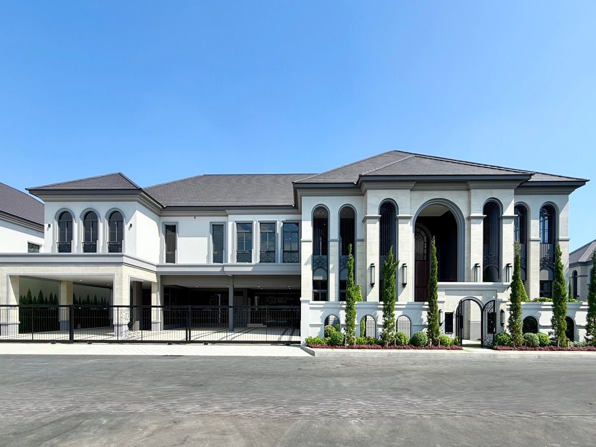 ขายบ้านพัฒนาการ ศรีนครินทร์ : The Palazzo กรุงเทพกรีฑา - (XL) 1,180ตรม. ที่ดิน264วา 5นอน6น้ำ12จอด+1ลิฟต์1สระ 092-545-6151 (ทิม)