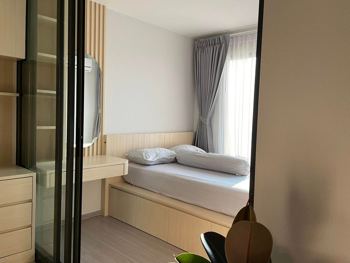 ให้เช่าคอนโดท่าพระ ตลาดพลู วุฒากาศ : Life Sathorn Sierra, Size 32 sqm, Fully Furnished, Ready to move in, สอบถามได้เลยครับ