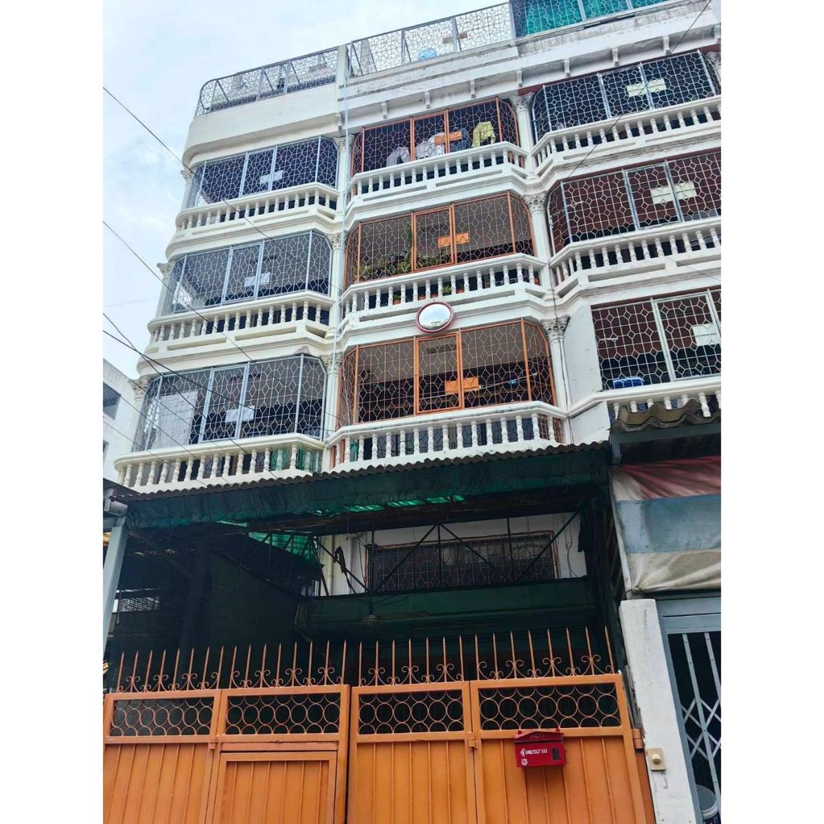 For SaleShop HouseSathorn, Narathiwat : 4 -storey commercial building for sale, Soi Chan 31, Sathorn location