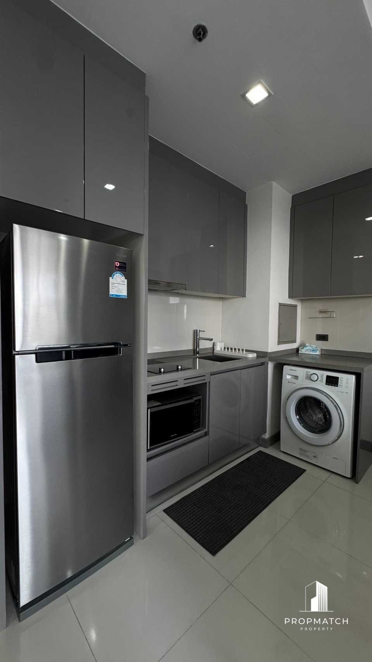 For SaleCondoRatchathewi,Phayathai : The best deal condo for sale in Pet Friendly M Phayathai (1 Bedroom 1 Bathroom) near the monument train.