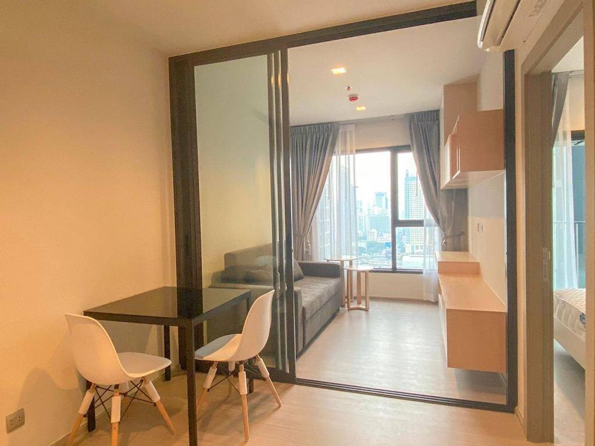 ให้เช่าคอนโดพระราม 9 เพชรบุรีตัดใหม่ RCA : ปล่อยให้เช่า Life Asoke Rama 9 1 bed 1bath size 35 ตรม. ชั้น 28 ตึก A