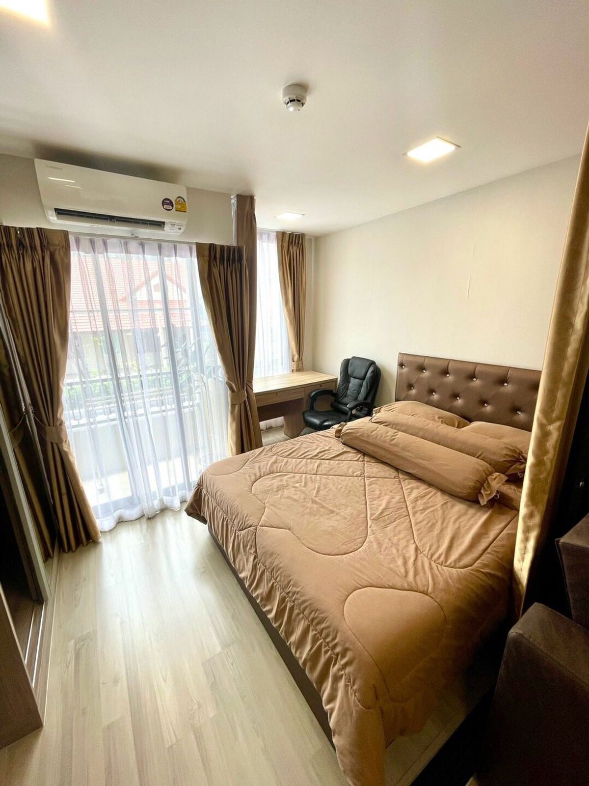 ขายคอนโดวิภาวดี ดอนเมือง หลักสี่ : (รหัสAM1624) ขายคอนโด plum condo saphanmai station พลัมคอนโด สะพานใหม่ สเตชั่น ขายพร้อมเฟอร์ราคาถูก