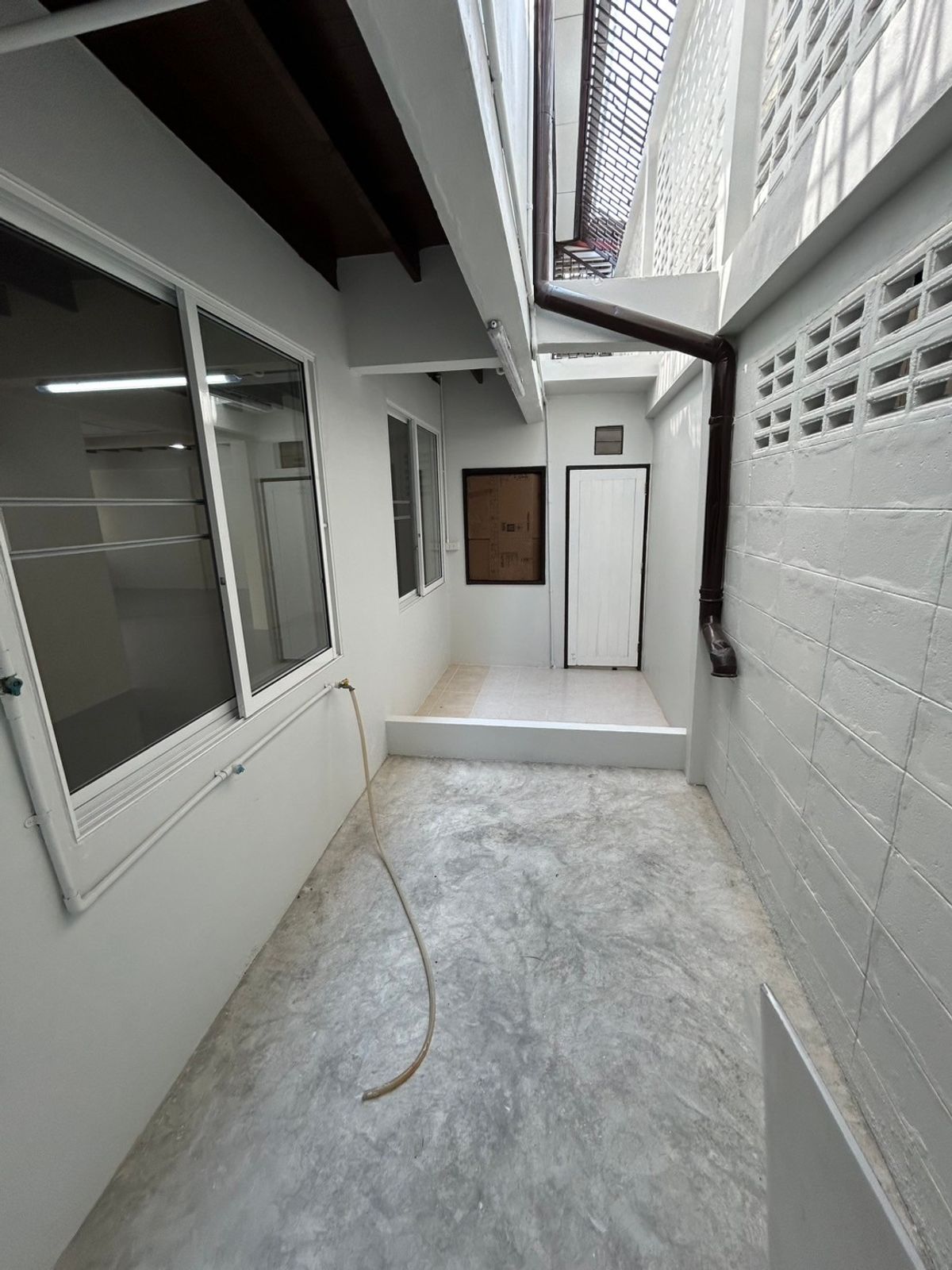 ให้เช่าทาวน์โฮมรามคำแหง หัวหมาก : 🤩ใช้บริการกับเราเพื่อรับโปรโมชั่นสุดพิเศษ🤩 บ้านทาวน์เฮาส์2ชั้น2หลังแฝด