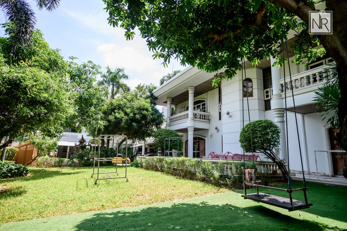 ขายที่ดินวิภาวดี ดอนเมือง หลักสี่ : ขายที่ดินสวย ใกล้ ม.หอการค้า 384 ตรว. พร้อมบ้านเดี่ยว 2 ชั้น