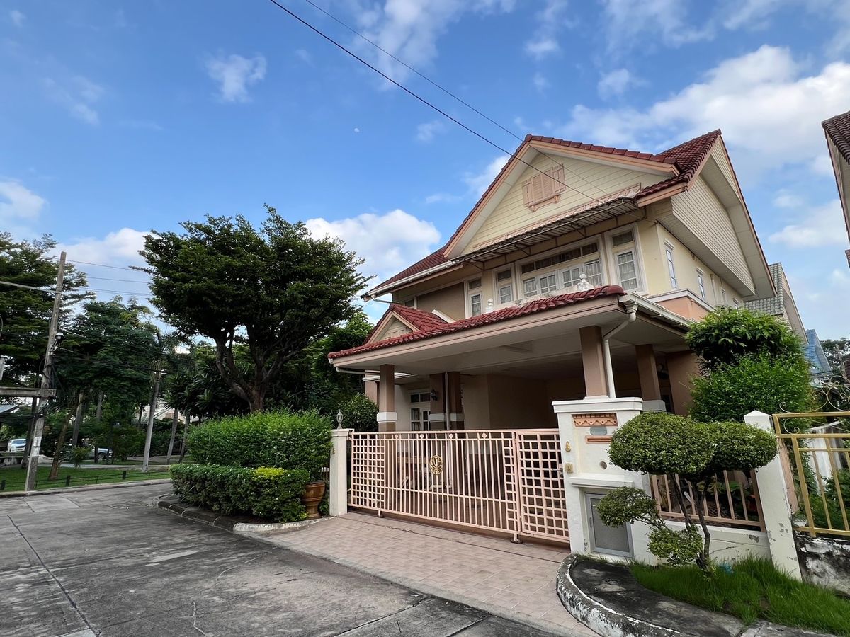 ขายบ้านมีนบุรี-ร่มเกล้า : พาร์คเวย์ ชาเล่ต์ รามคำแหง / 3 ห้องนอน (ขาย), Parkway Chalet Ramkhamhaeng / 3 Bedrooms (FOR SALE) AA374