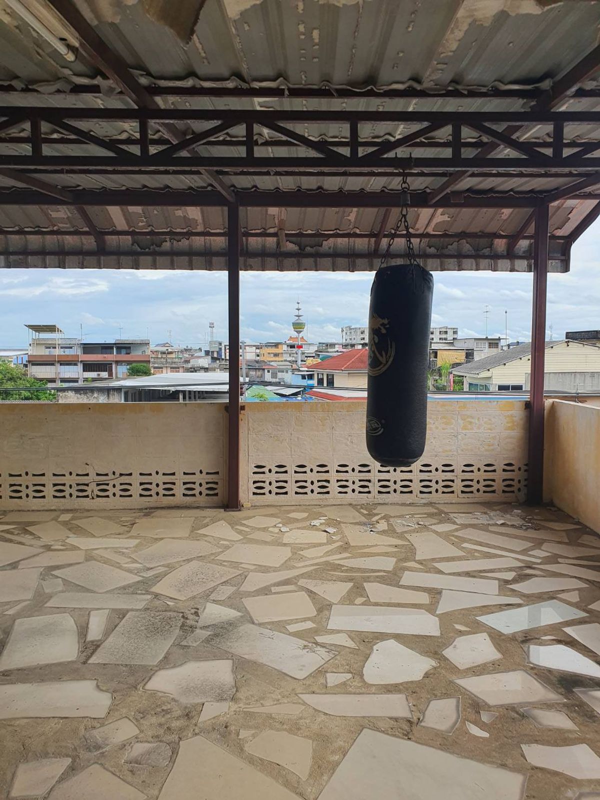 ขายอาคารพาณิชย์นนทบุรี บางใหญ่ บางบัวทอง : อาคารพาณิชย์ บางบัวทอง ห้องมุมปากซอย โรงพยาบาลบางบัวทอง