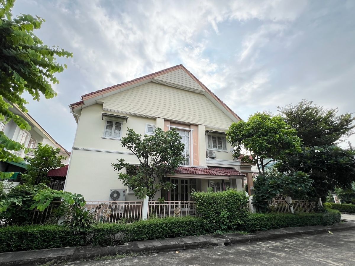 ขายบ้านมีนบุรี-ร่มเกล้า : พาร์คเวย์ ชาเล่ต์ รามคำแหง / 3 ห้องนอน (ขาย), Parkway Chalet Ramkhamhaeng / 3 Bedrooms (FOR SALE) AA374